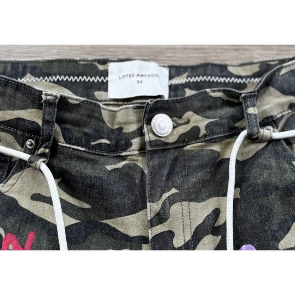 Lifted Anchors Custom Graphic Camo Cargo Men's Pants Size 34 Streetwear LA - Picture 6 of 15